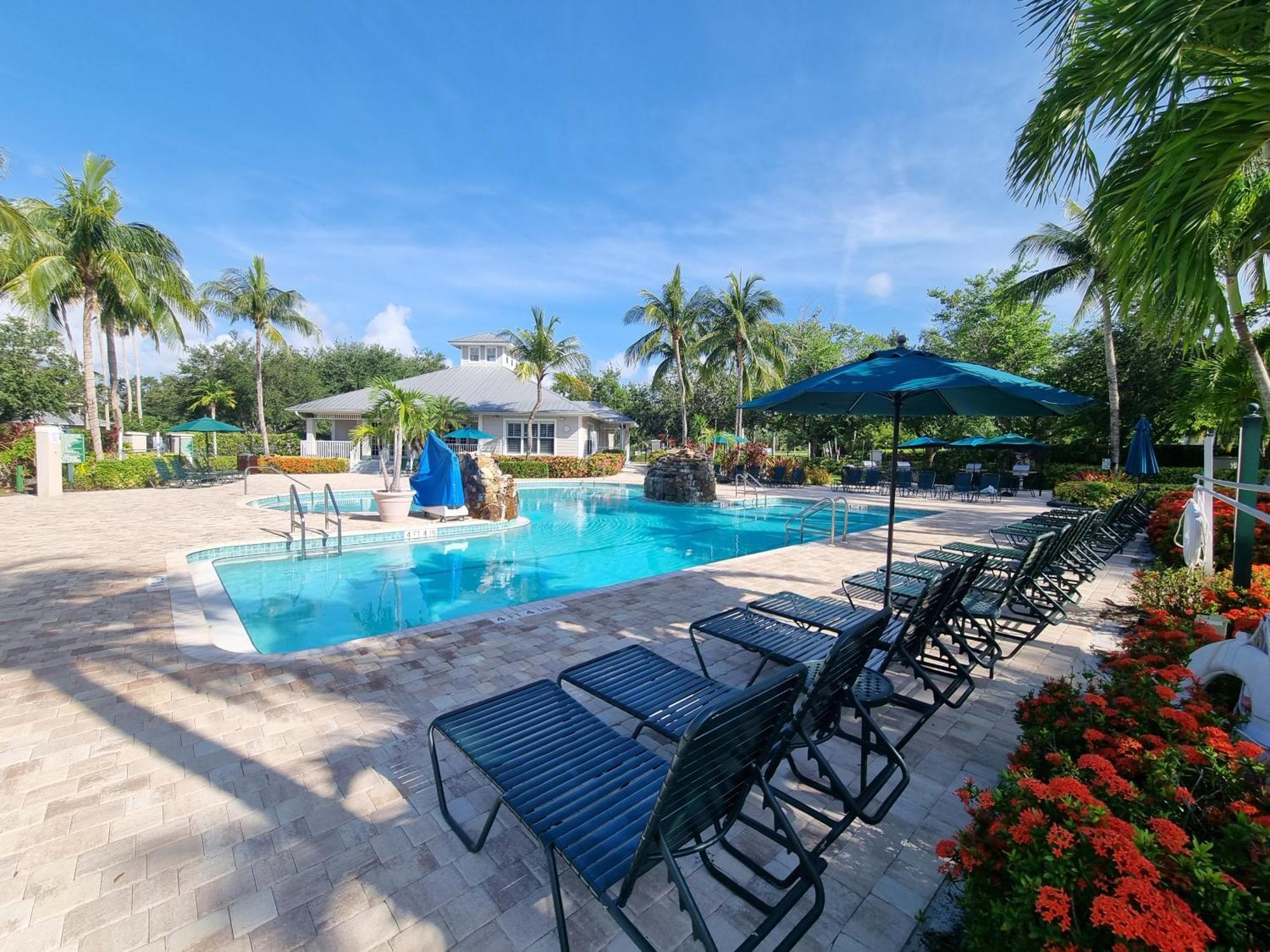 Stunning 2-Bedroom Plus Den Condo In Greenlinks Resort North North Naples Exterior foto